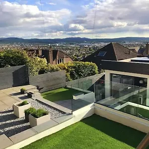 Kaimes Kip: Stylish Five Bedroom Holiday home